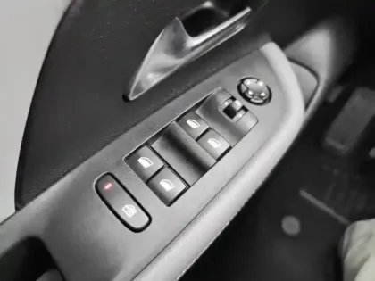 Photo 19 Opel Mokka  Electrique 136 ch & Batterie 50 kWh Elegance