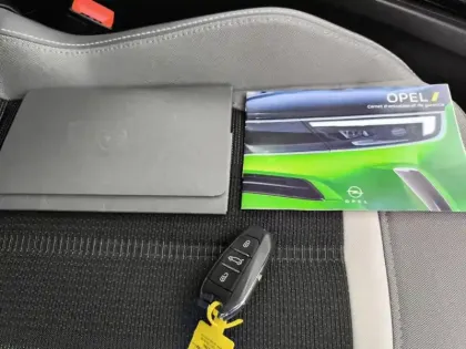 Photo 15 Opel Mokka  Electrique 136 ch & Batterie 50 kWh Elegance