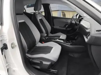 Photo 8 Opel Mokka  Electrique 136 ch & Batterie 50 kWh Elegance