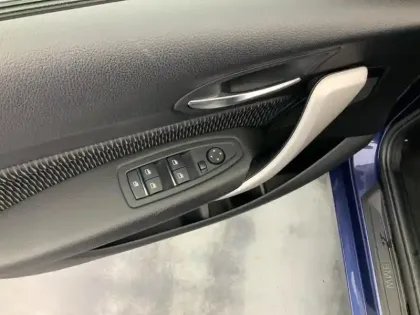 Photo 19 BMW Serie 1 118d 150 ch BVA8 Lounge