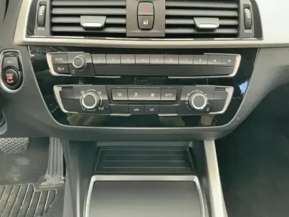 Photo 12 BMW Serie 1 118d 150 ch BVA8 Lounge