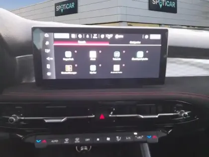 Photo 21 Alfa Romeo Tonale  1.3 Hybride Rechargeable PHEV 280ch AT6 Q4 Veloce