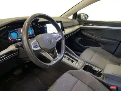 Photo 9 Volkswagen Golf 1.0 eTSI OPF 110 DSG7 Life Plus