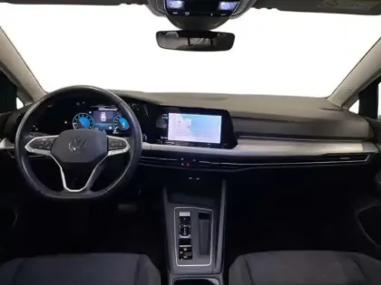 Photo 8 Volkswagen Golf 1.0 eTSI OPF 110 DSG7 Life Plus