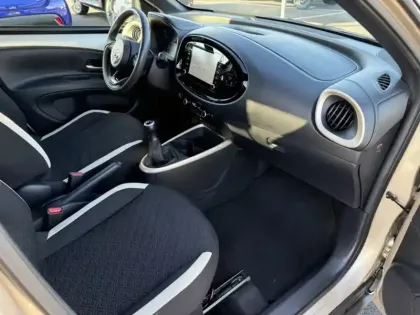 Photo 21 Toyota Aygo 1.0 VVT-i 72 Design Zen Radars