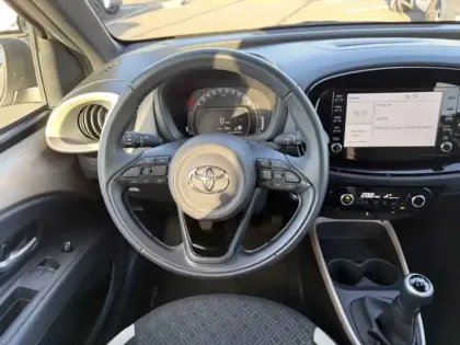 Photo 15 Toyota Aygo 1.0 VVT-i 72 Design Zen Radars