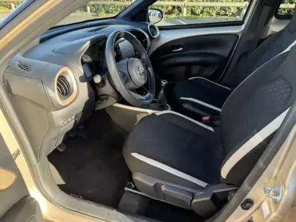 Photo 24 Toyota Aygo 1.0 VVT-i 72 Design Zen Radars