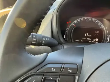 Photo 18 Toyota Aygo 1.0 VVT-i 72 Design Zen Radars