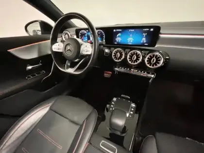 Photo 11 Mercedes CLA Coupé 250 e AMG Line