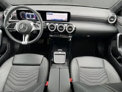 Photo 8 Mercedes Classe A 180 d Progressive Line