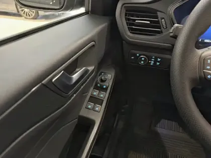 Photo 5 Ford Kuga 2.5 Duratec 190ch FHEV ST-Line X BVA i-AWD