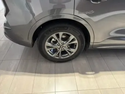 Photo 13 Ford Kuga 2.5 Duratec 190ch FHEV ST-Line X BVA i-AWD