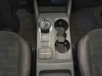 Photo 7 Ford Kuga 2.5 Duratec 190ch FHEV ST-Line X BVA i-AWD