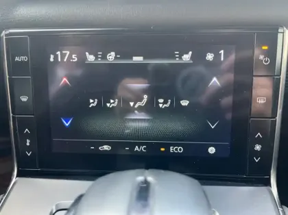 Photo 4 Mazda Mx-30 e-SKYACTIV 145ch Modern Confidence