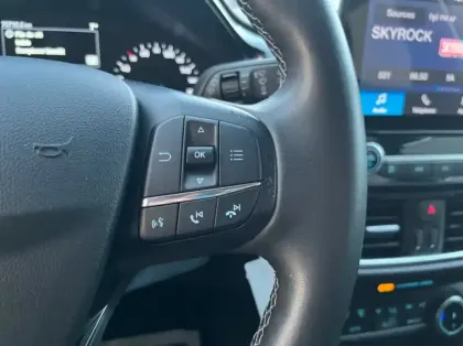 Photo 16 Ford Kuga 2.5 Duratec 190ch FHEV E85 Titanium BVA