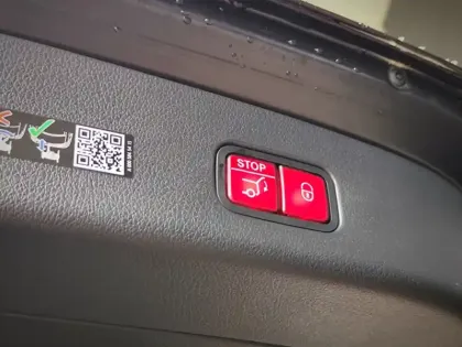 Photo 23 Mercedes Classe GLC SUV 300 e Hybrid EQ 4MATIC AMG Line +