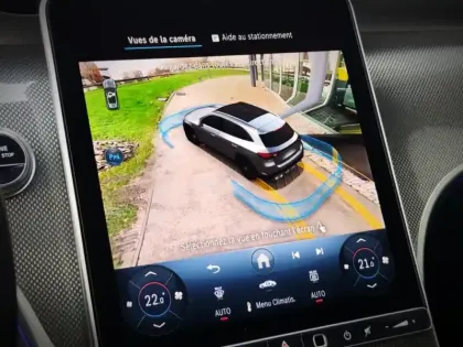 Photo 15 Mercedes Classe GLC SUV 300 e Hybrid EQ 4MATIC AMG Line +