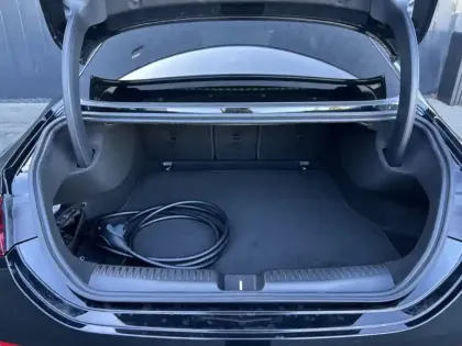 Photo 6 Mercedes CLA Coupe 250+ avec technologie EQ Limited Edition