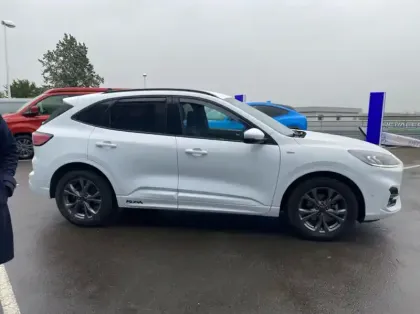 Photo 21 Ford Kuga 2.5 Duratec 190ch FHEV E85 ST-Line Business BVA