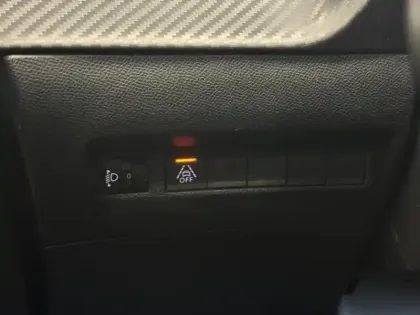 Photo 10 Peugeot 208  1.2 PureTech 75ch S&S Like