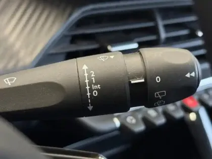 Photo 12 Peugeot 208  1.2 PureTech 75ch S&S Like