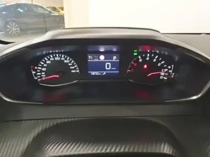 Photo 14 Peugeot 208  1.2 PureTech 100ch S&S Style EAT8