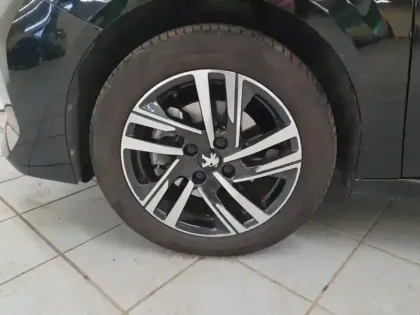 Photo 8 Peugeot 208  1.2 PureTech 100ch S&S Style EAT8