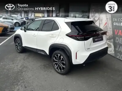 Photo 1 Toyota Yaris  Cross 116h Design Pack Cargo 2025