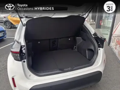 Photo 9 Toyota Yaris  Cross 116h Design Pack Cargo 2025