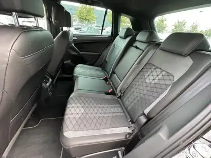 Photo 6 Volkswagen Tiguan  1.5 TSI 150ch R-Line DSG7