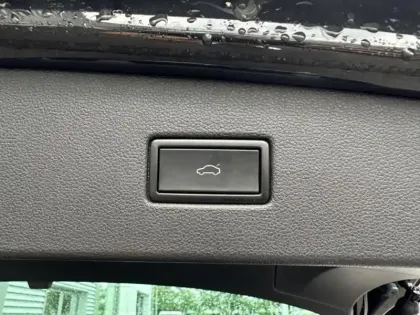 Photo 10 Volkswagen Tiguan  1.5 TSI 150ch R-Line DSG7