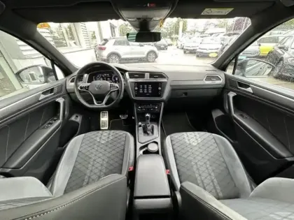 Photo 5 Volkswagen Tiguan  1.5 TSI 150ch R-Line DSG7