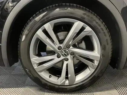 Photo 8 Volkswagen Tiguan  1.5 TSI 150ch R-Line DSG7