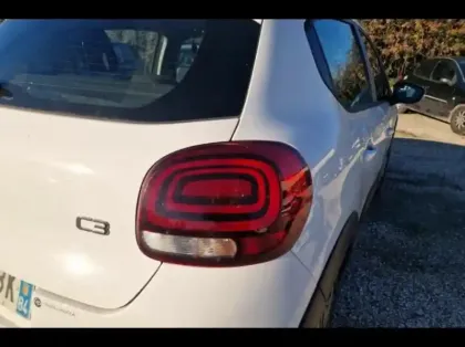 Photo 13 Citroën C3  1.2 PureTech 83ch S&S Shine
