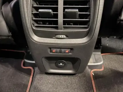 Photo 13 Ford Kuga  2.5 Duratec 180ch Hybrid FlexiFuel ST-Line X Powershift