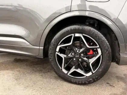 Photo 8 Ford Kuga  2.5 Duratec 180ch Hybrid FlexiFuel ST-Line X Powershift