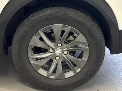 Photo 4 Peugeot 2008  1.2 PureTech 130ch S&S Style EAT8