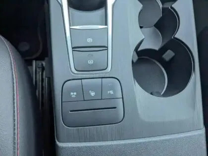 Photo 5 Ford Kuga  2.5 Duratec 190ch FHEV ST-Line X BVA i-AWD