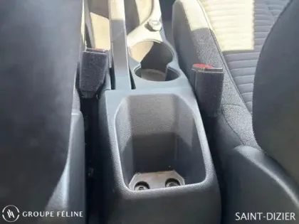 Photo 12 Peugeot 208  1.2 PureTech 75ch S&S Style