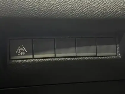 Photo 11 Peugeot 208  e- 136ch GT