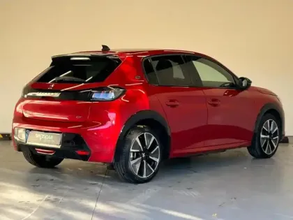 Photo 2 Peugeot 208  e- 136ch GT