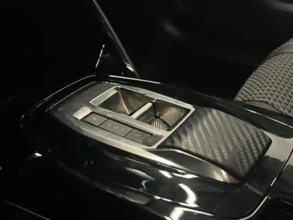 Photo 9 Peugeot 208  e- 136ch GT