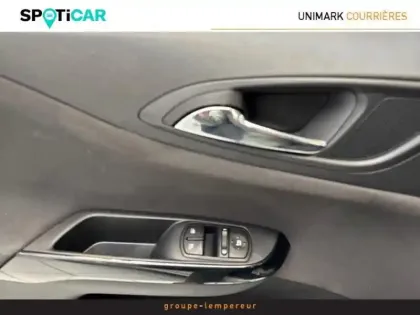 Photo 14 Opel Corsa  1.4 Turbo 100ch Black Edition Start/Stop 3p