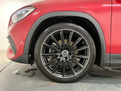 Photo 7 Mercedes GLA  200 d 150ch AMG Line 8G-DCT