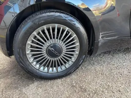 Photo 13 Fiat 500  e 118ch Icône