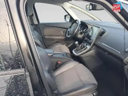 Photo 4 Renault Grand Scenic  1.3 TCe 140ch Intens - 21 7 Places GPS Camera