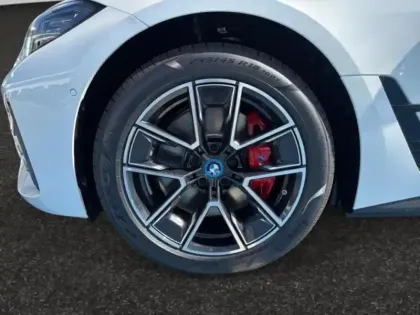 Photo 13 BMW I4  eDrive35 286ch M Sport