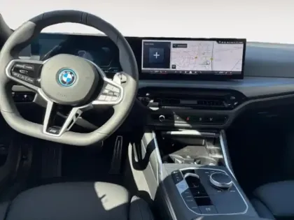 Photo 24 BMW Serie 3 Série 3 Touring 330eA 292ch M Sport