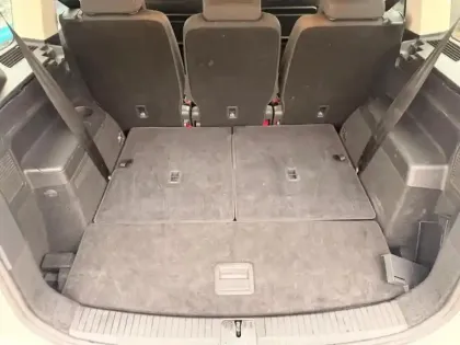 Photo 8 Volkswagen Touran  2.0 TDI 150ch Life Plus DSG7 7 places