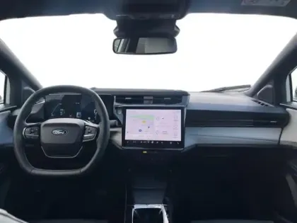 Photo 5 Ford Puma  Gen-E 168ch Standard Range 43 kWh Sound Edition